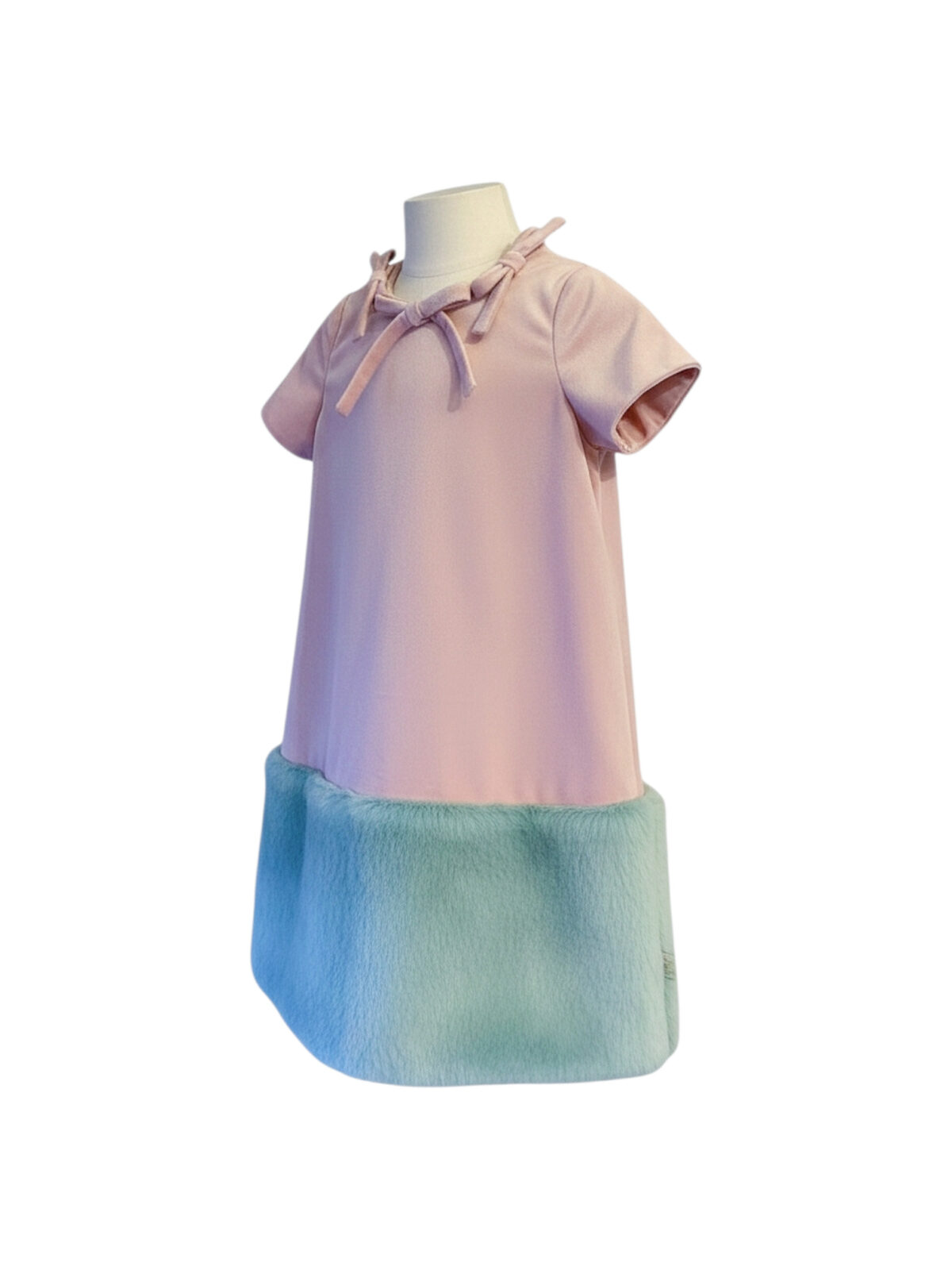 PŪKAINA GAIŠI ROZĀ SAMTA KLEITA, PIPARMĒTRA