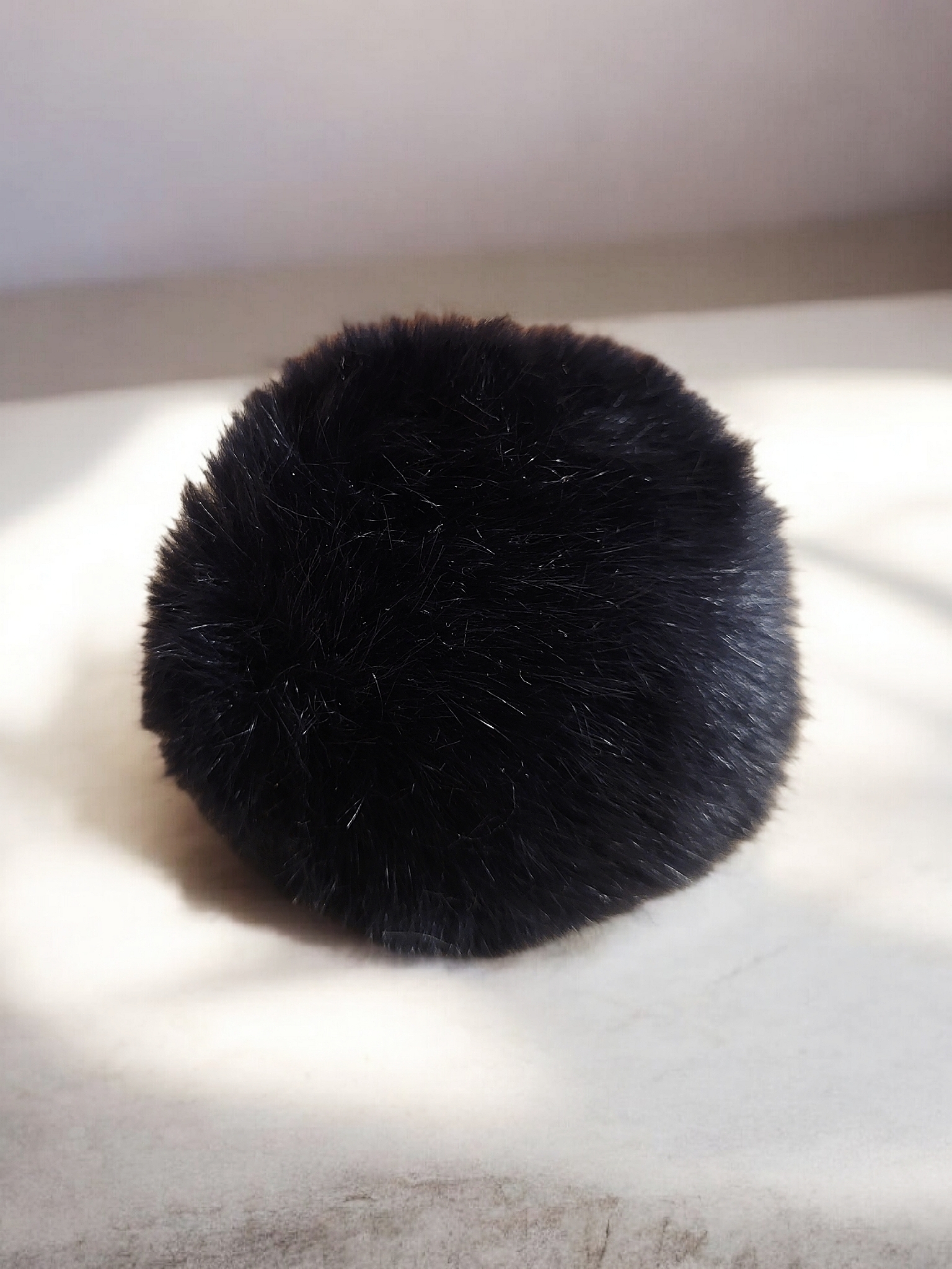 Faux fur lardge pom pom elastics hair head band ponytail.