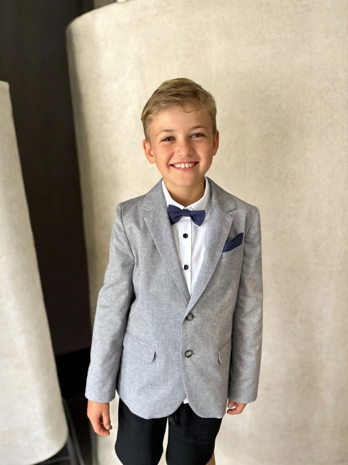 OKSFORDA ŽAKETE OLIVER, PELĒKA