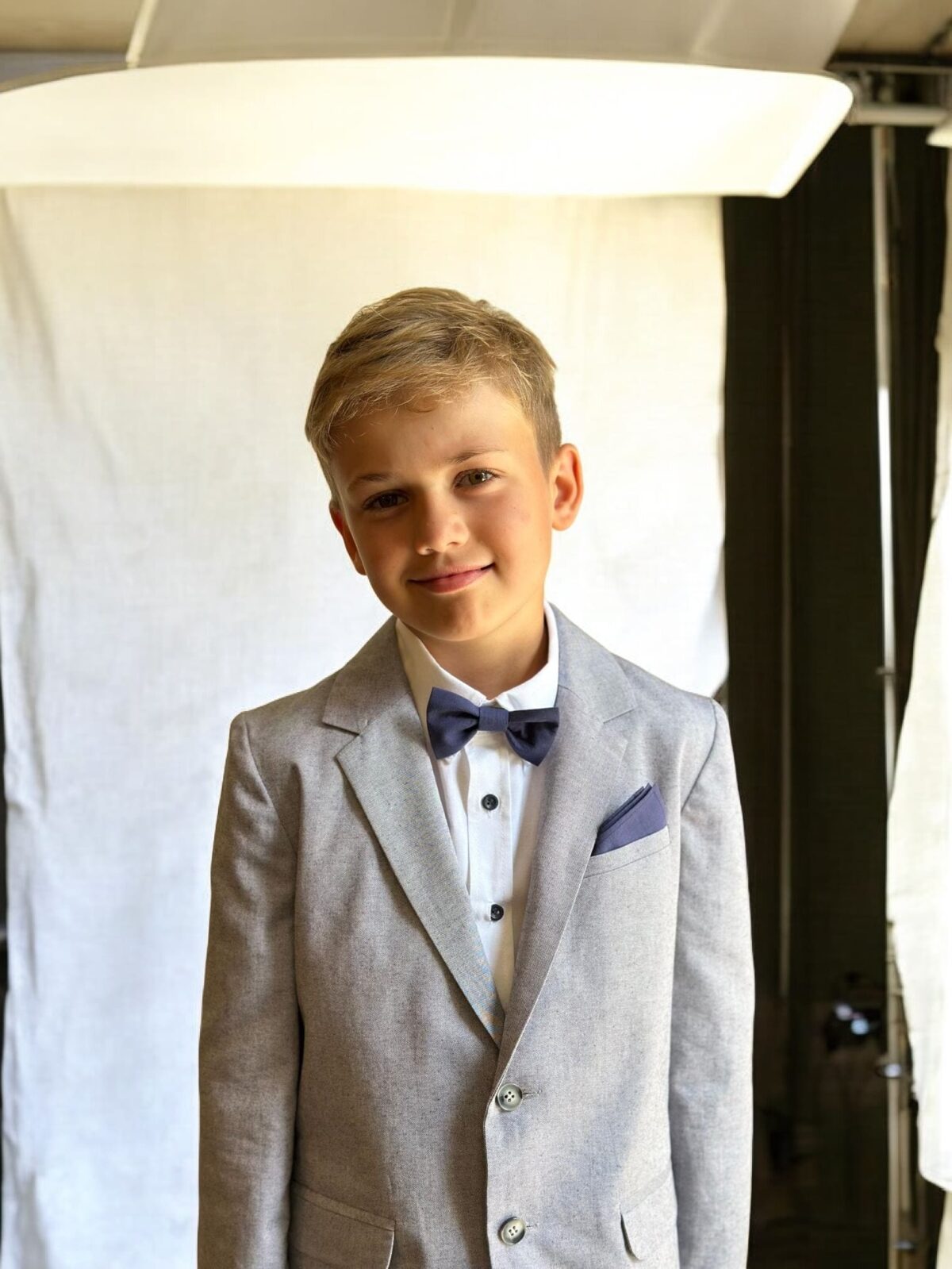 OKSFORDA ŽAKETE OLIVER, PELĒKA